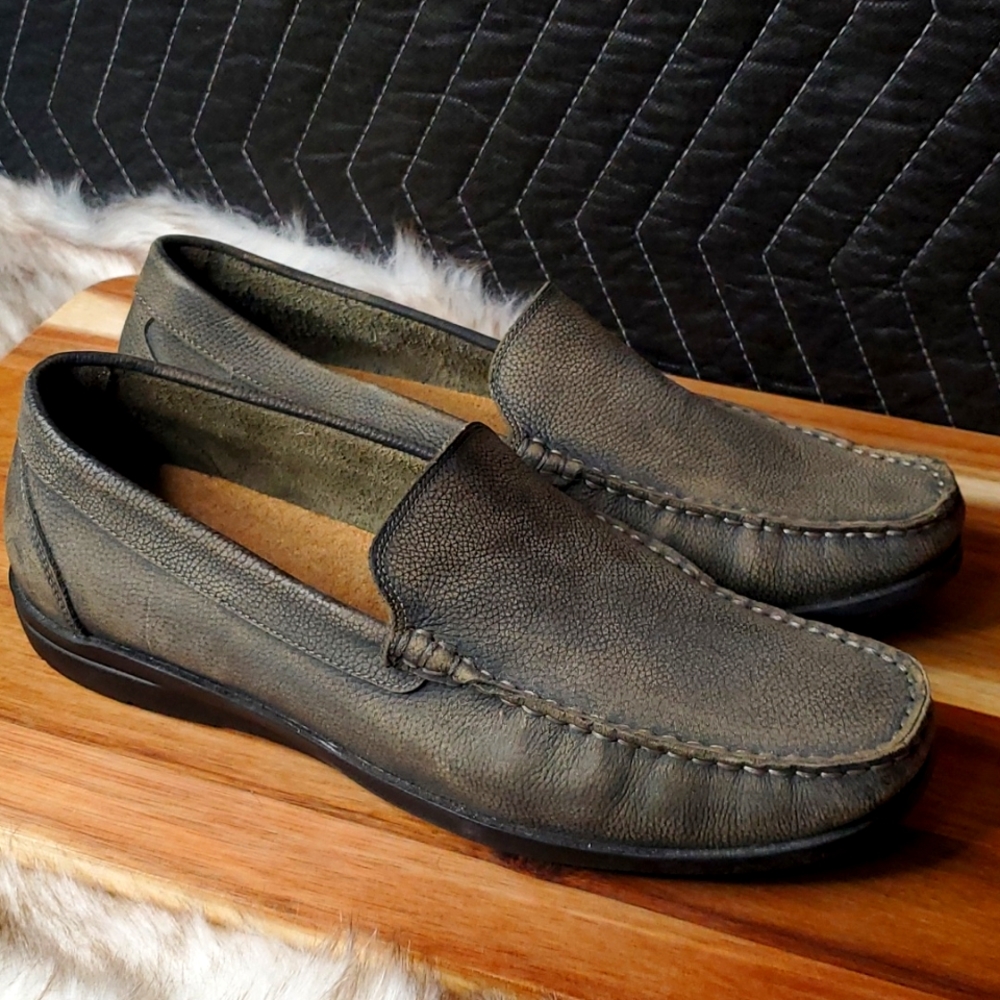 Giorgio Brutini mens slip on loafers nwot